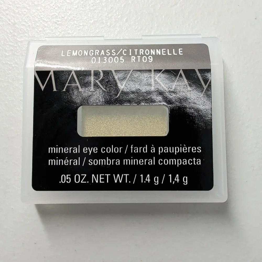Mary Kay Mineral Eye Color Lemongrass 013005 RT09 Shimmer Eyeshadow .05 oz NEW